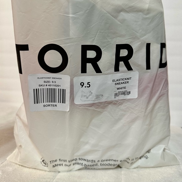 NWT Torrid Womens Shoes Elastic Knit Sneaker White Pink WIDE WIDTH Size 9.5 - Picture 16 of 16